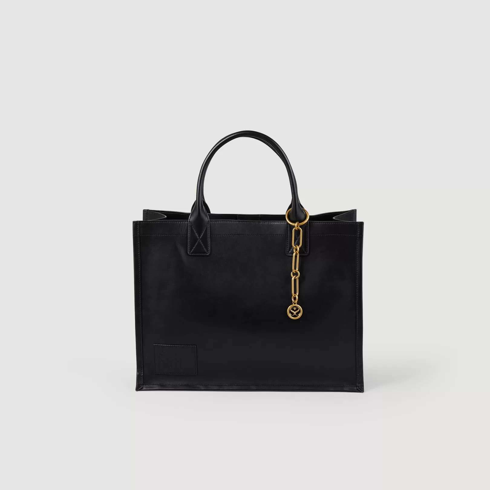 Kasbah Collection | Fall/Winter Collection | Tote Bags*Sandro Kasbah Collection | Fall/Winter Collection | Tote Bags Leather tote bag with chain jewelry