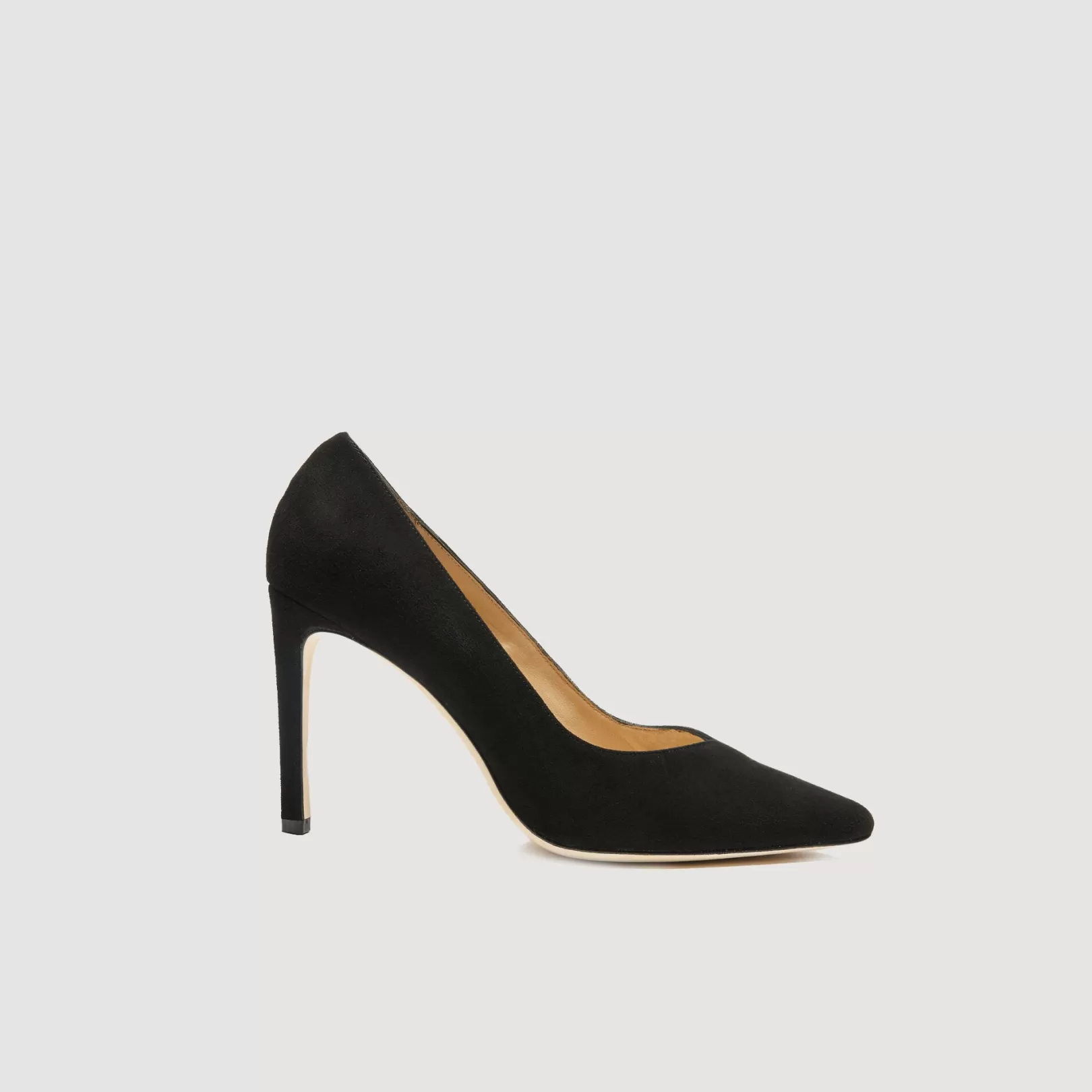 Heels*Sandro Heels V-cut pumps